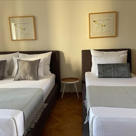 Two Bedroom Apartment Student Square Belgrado Esterno foto